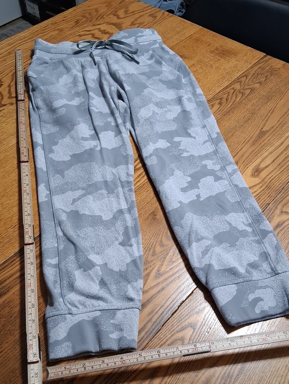 LULULEMON Pants Womens 4 GREY JOGGER ? Used  Exercise Athleticwear Yoga Camo ??